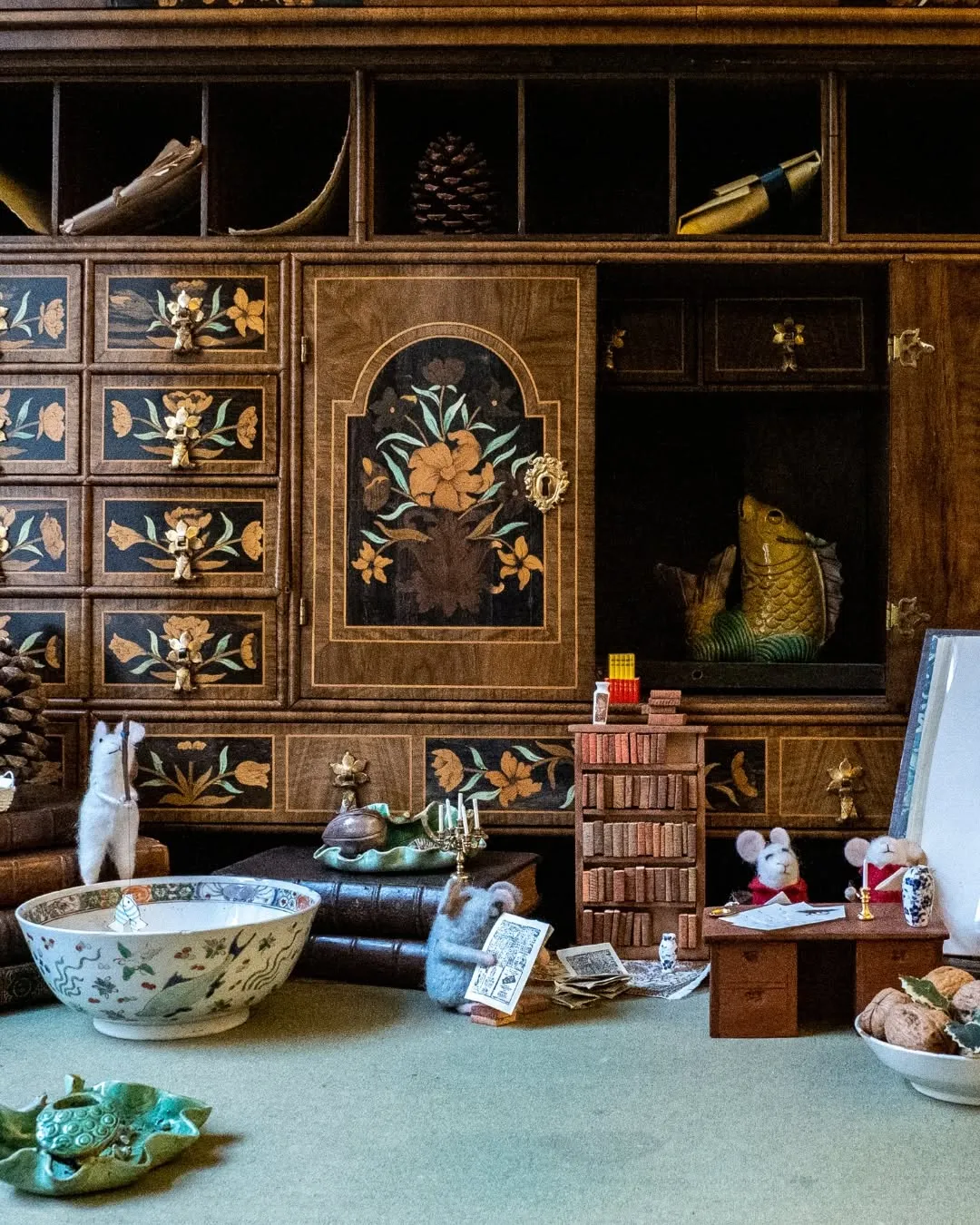 Festive Georgian Christmas decorations and festive mouse trail at Fairfax House York