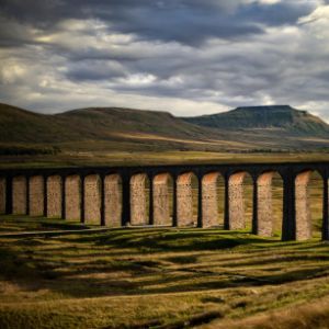 Ingleborough peak with Ribblehead viadcut in the foreground